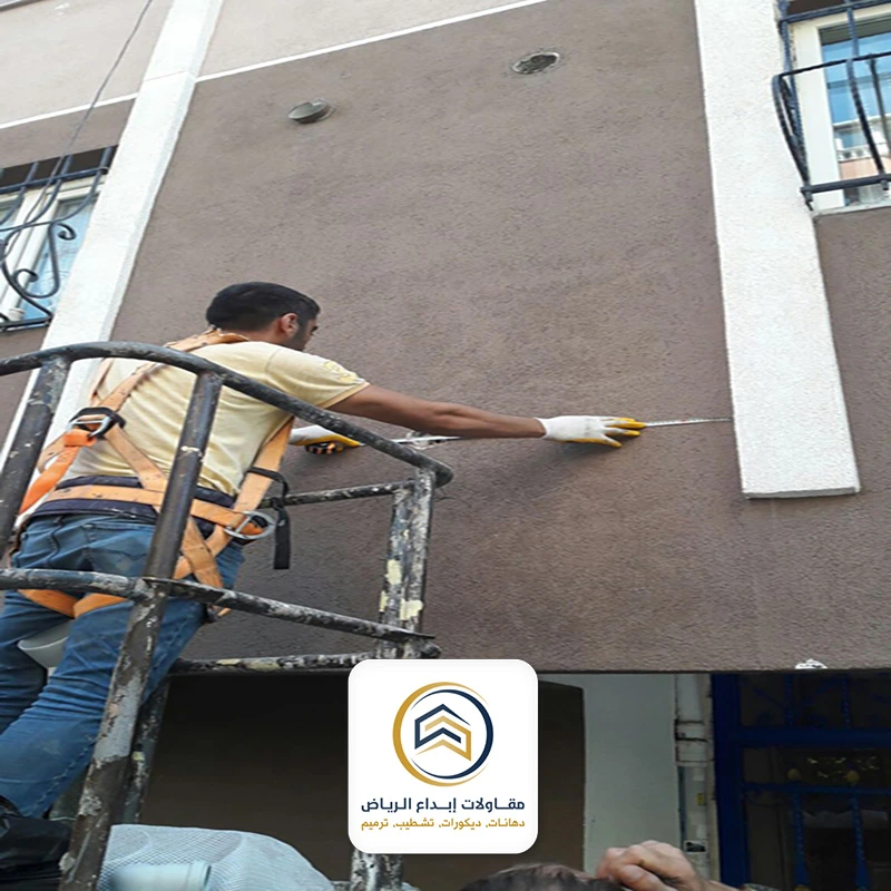 ترميم واجهة منزل في الرياض